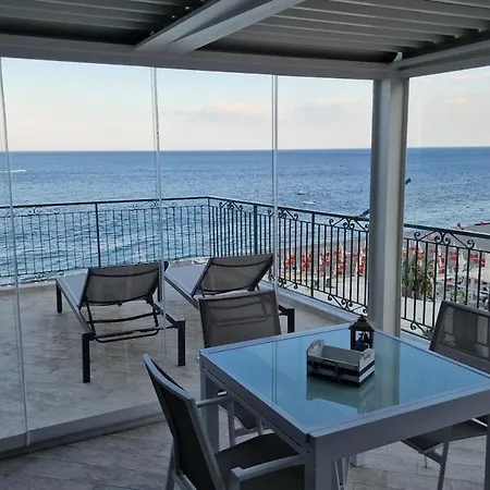 Seafront Penthouse In Taormina Appartement Mazzeo
