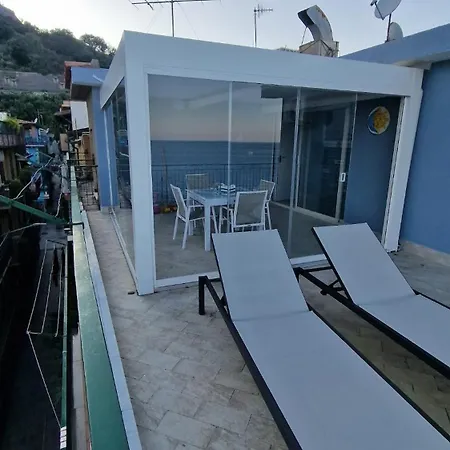 Seafront Penthouse In Taormina Mazzeo